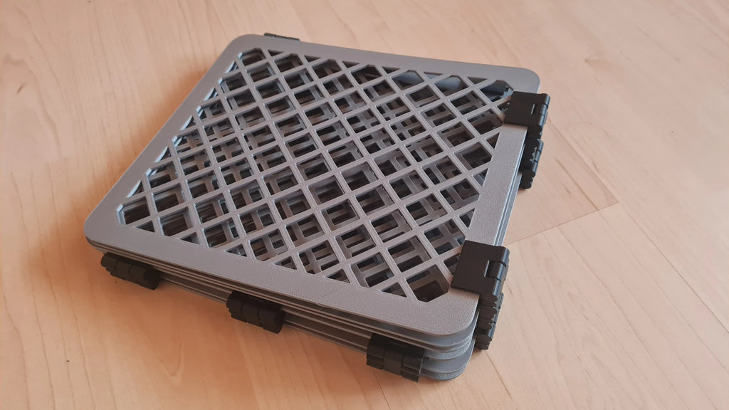 Laundry Folding Aid by mieb